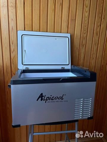 Автохолодильник 30 литров Автохолодильник Alpicool