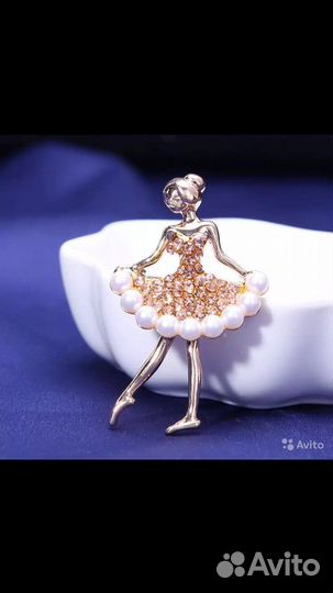Брошь балерина