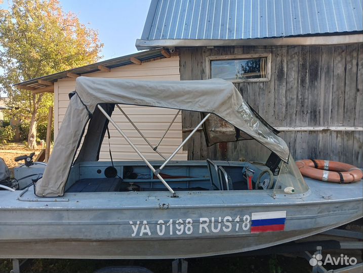Продам лодку Днепр