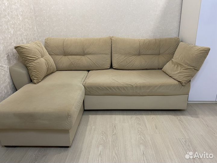 Большой угловой диван бу