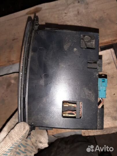 Пепельница рестайл на Mercedes W220 S