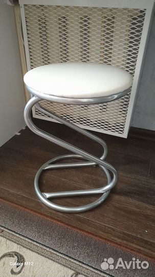 Табуретки для кухни