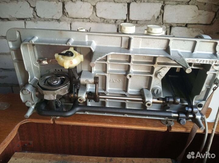 Швейная машина Подольск 142