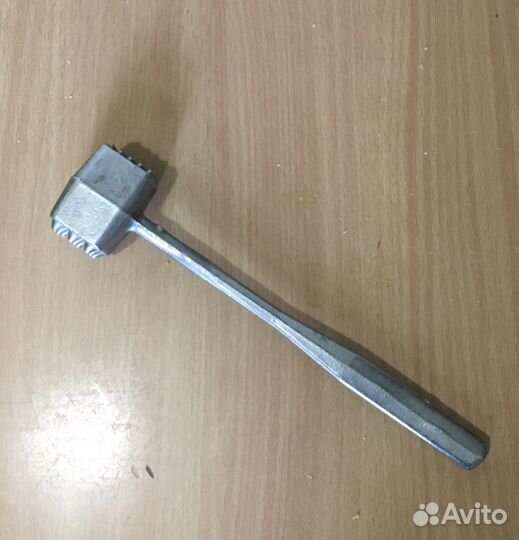 Молоток доя отбивания