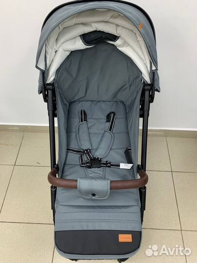 Прогулочная коляска luxmom w3