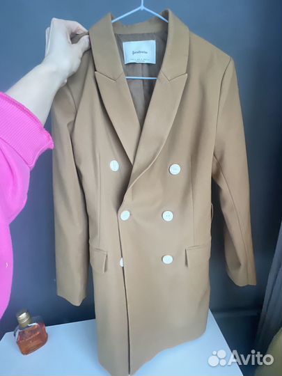 Платье-пиджак Stradivarius