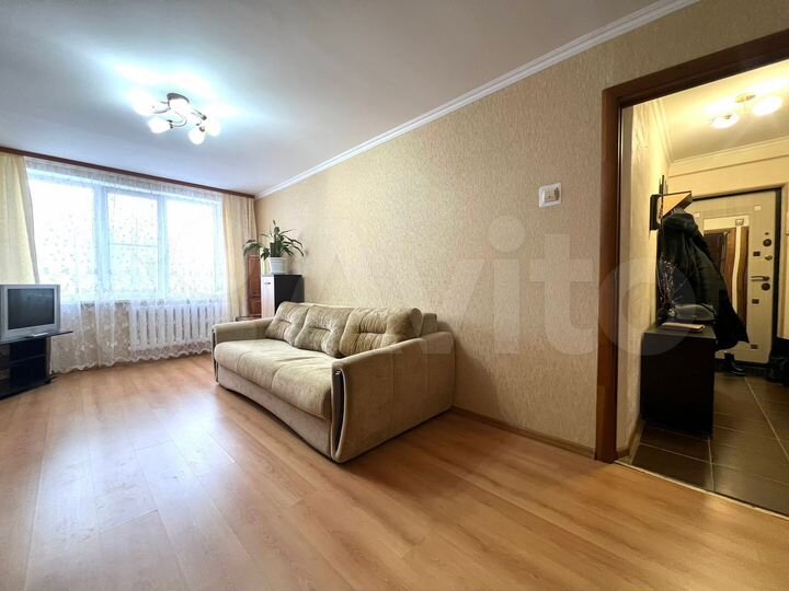 2-к. квартира, 47 м², 2/5 эт.