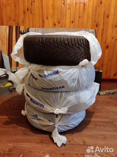 Hankook Winter I'Pike RS2 W429 215/55 R17 98