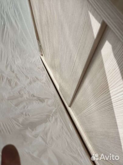 Новое бежевое дверное полотно 700 мм