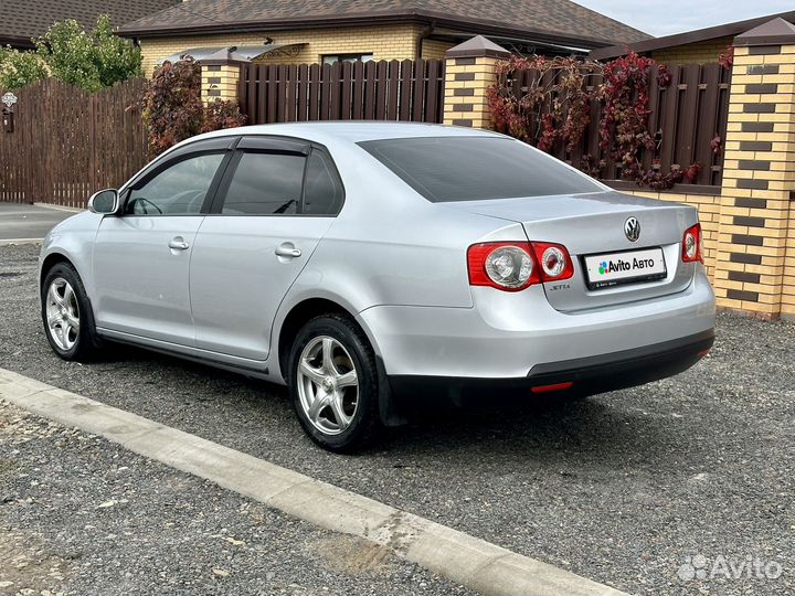 Volkswagen Jetta 1.6 AT, 2008, 177 200 км