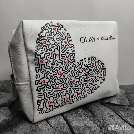 Косметичка Olay & Keith Haring