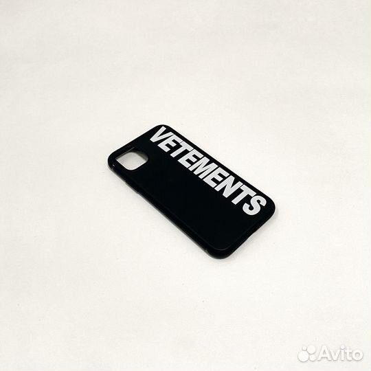 Чехол Vetements на iPhone 11