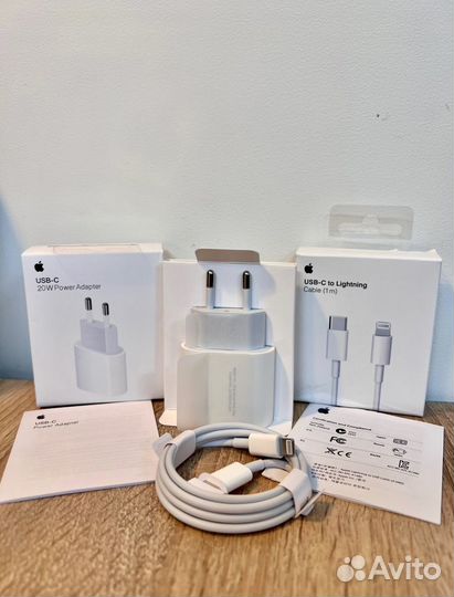 Оригинальная зарядка на iPhone 20w
