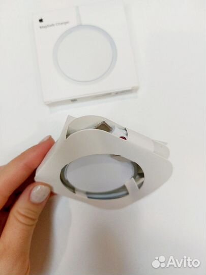 Беспроводная зарядка для iPhone