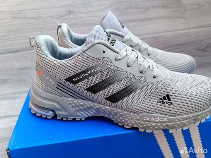 Кроссовки adidas