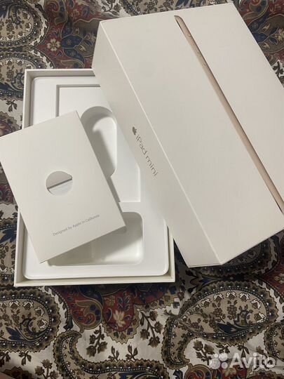 Коробка от iPad mini