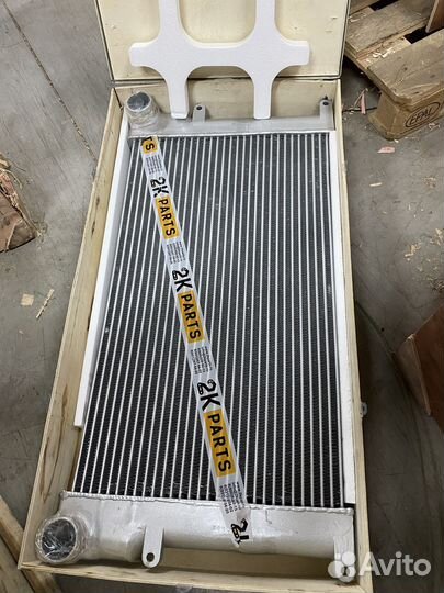 4463076 интеркулер hitachi zx330-3g