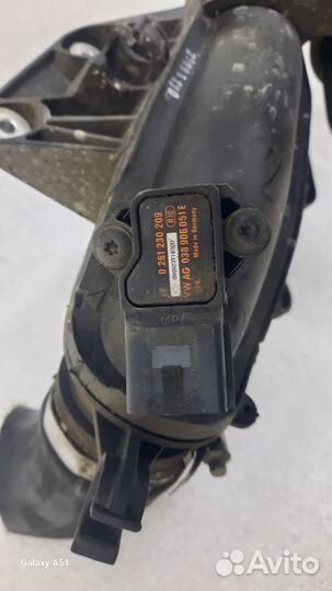 Резонатор воздушного фильтра Audi a4 b8