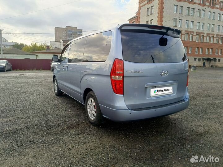 Hyundai Grand Starex 2.5 AT, 2008, 200 000 км