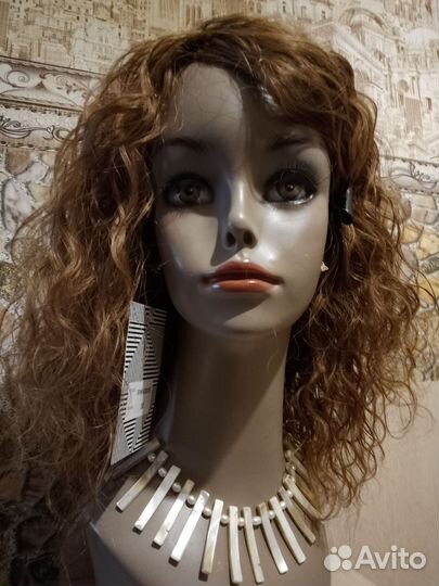 Парик из натуральных волос новый