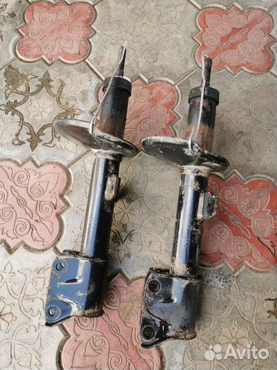 Амортизаторы Дастер