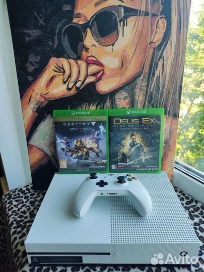 Xbox One S 1Tb + Диски