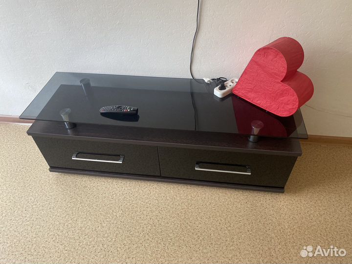 Тумбочка под телевизор