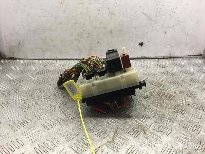 Блок предохранителей Ford Mondeo 93bg14k150ad Nga