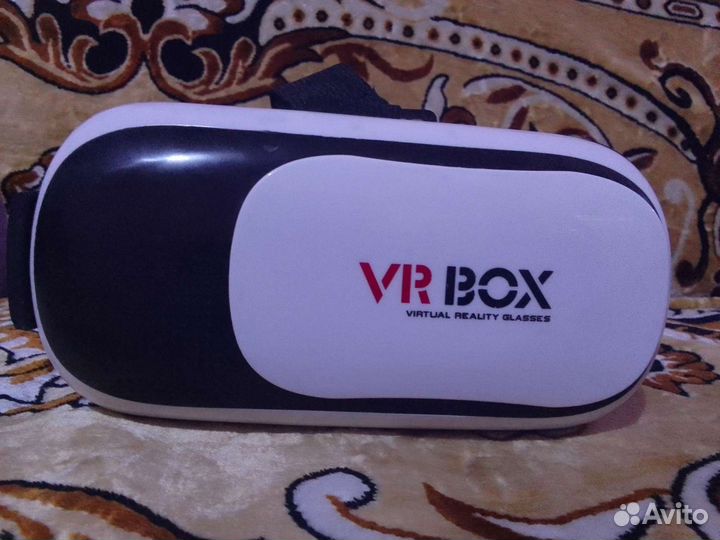 VR BOX - очки виртуальной реальности
