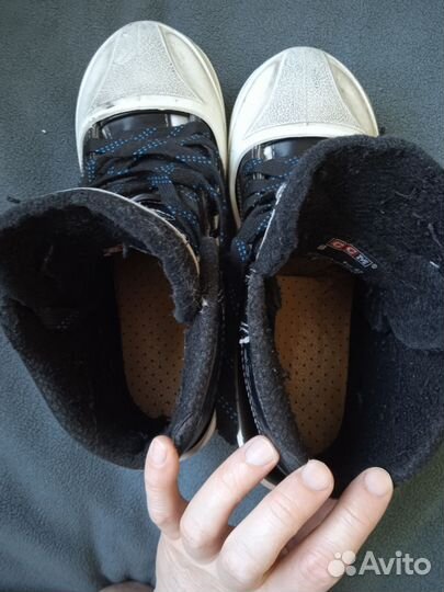 Коньки хоккейные вратарские CCM 42 размер