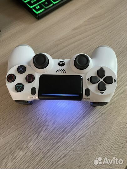 Джойстик ps4 / Dualshock 4