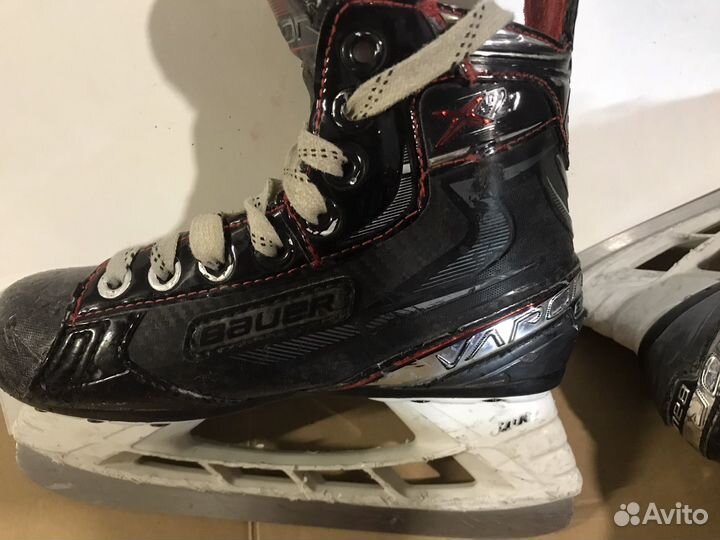 Хоккейные коньки bauer