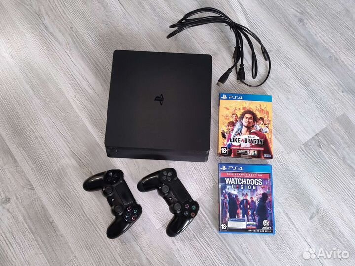 PlayStation 4 Slim 1Tb