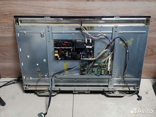 Телевизор Mystery MTV-3210W (По запчастям)