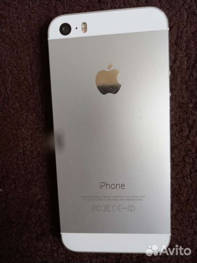 Телефон iPhone 5s
