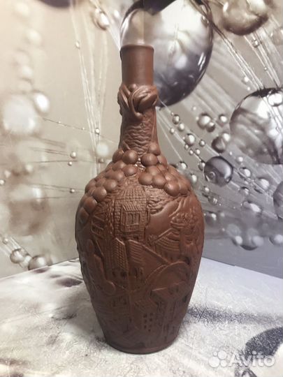 Керамический кувшин для вина