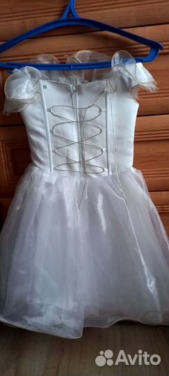 Нарядное платье для девочки 3 лет