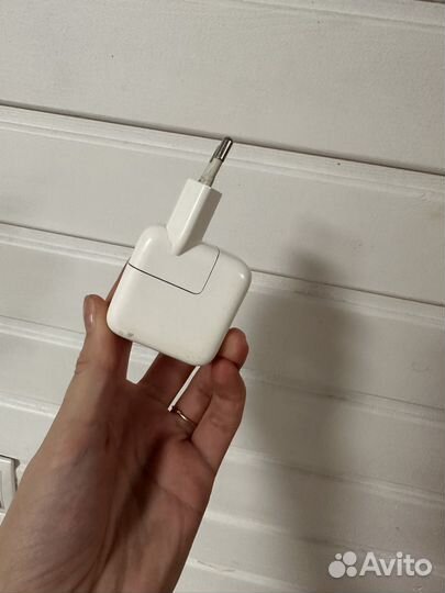 Зарядное устройство для телефона