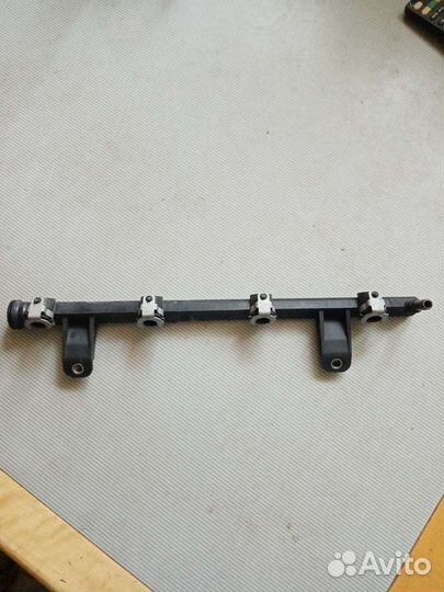 Топливная рампа 8 200494284 для renault