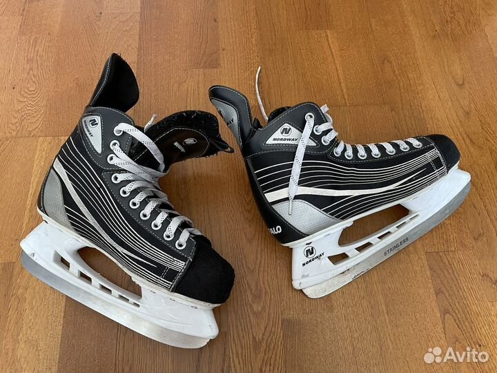 Коньки хоккейные 42 размер