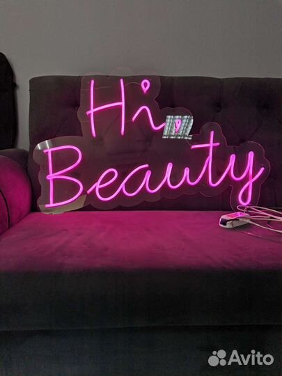 Неоновая вывеска б/у