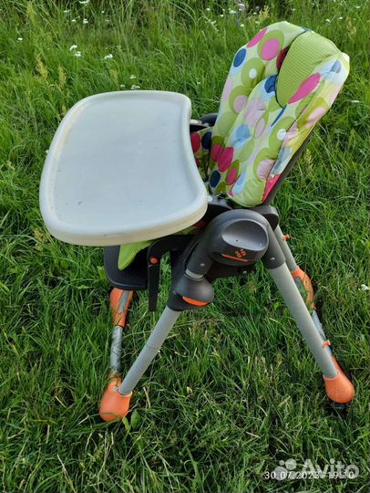 Детский столик и стульчик для кормления