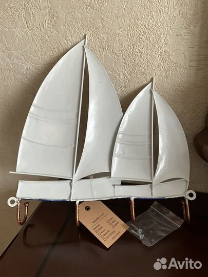 Новая декоративная вешалка Парусники