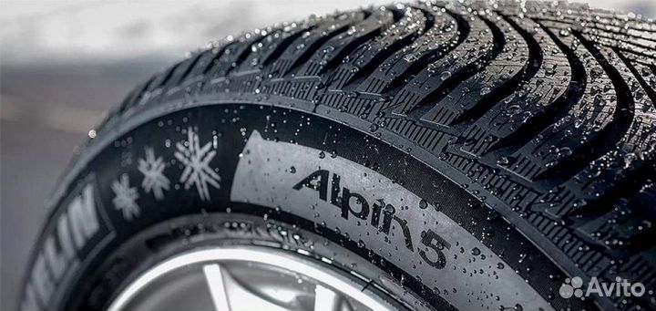 Michelin Alpin 5 265/45 R21