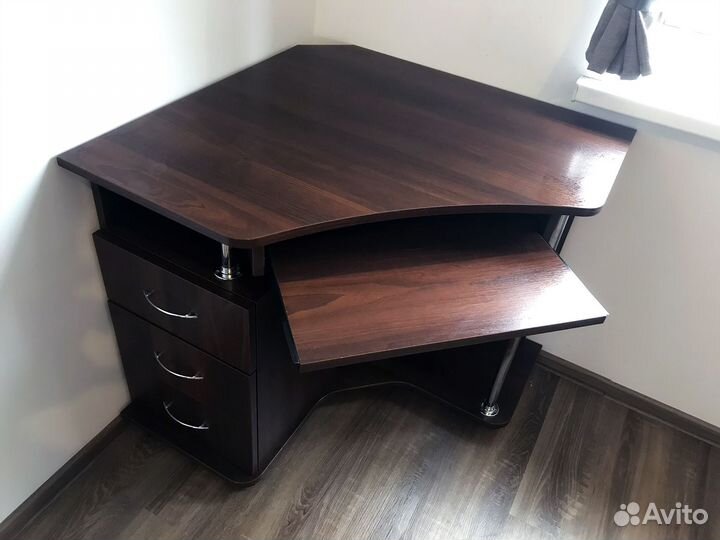 Компьютерный столик бу