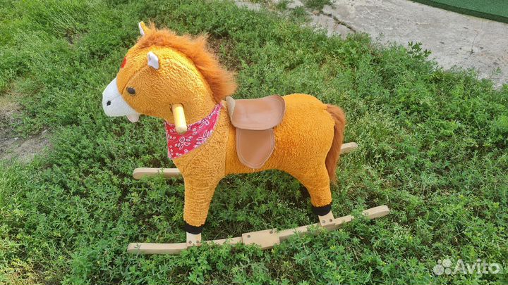 Лошадь качалка