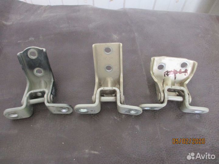 Петли двери Hyundai / Kia