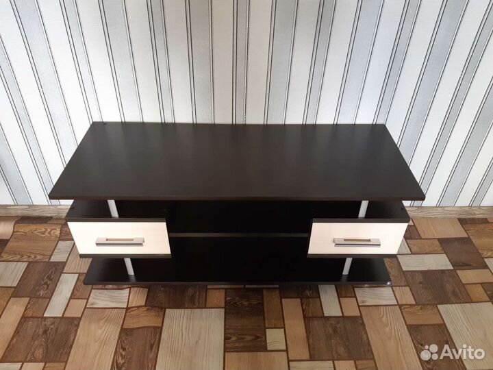 Тумба под телевизор