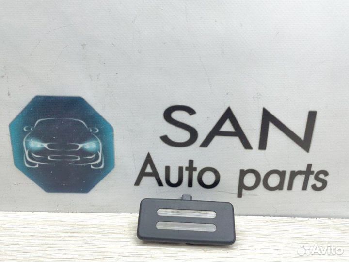 Плафон подсветки салона Bmw X5 E70 N62B48 2007