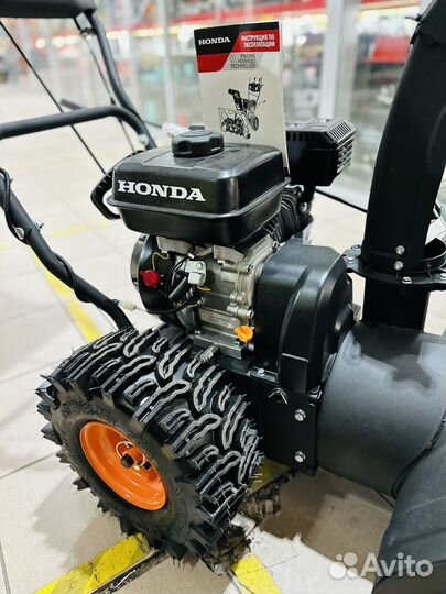 Снегоуборщик бензиновый Honda GX270